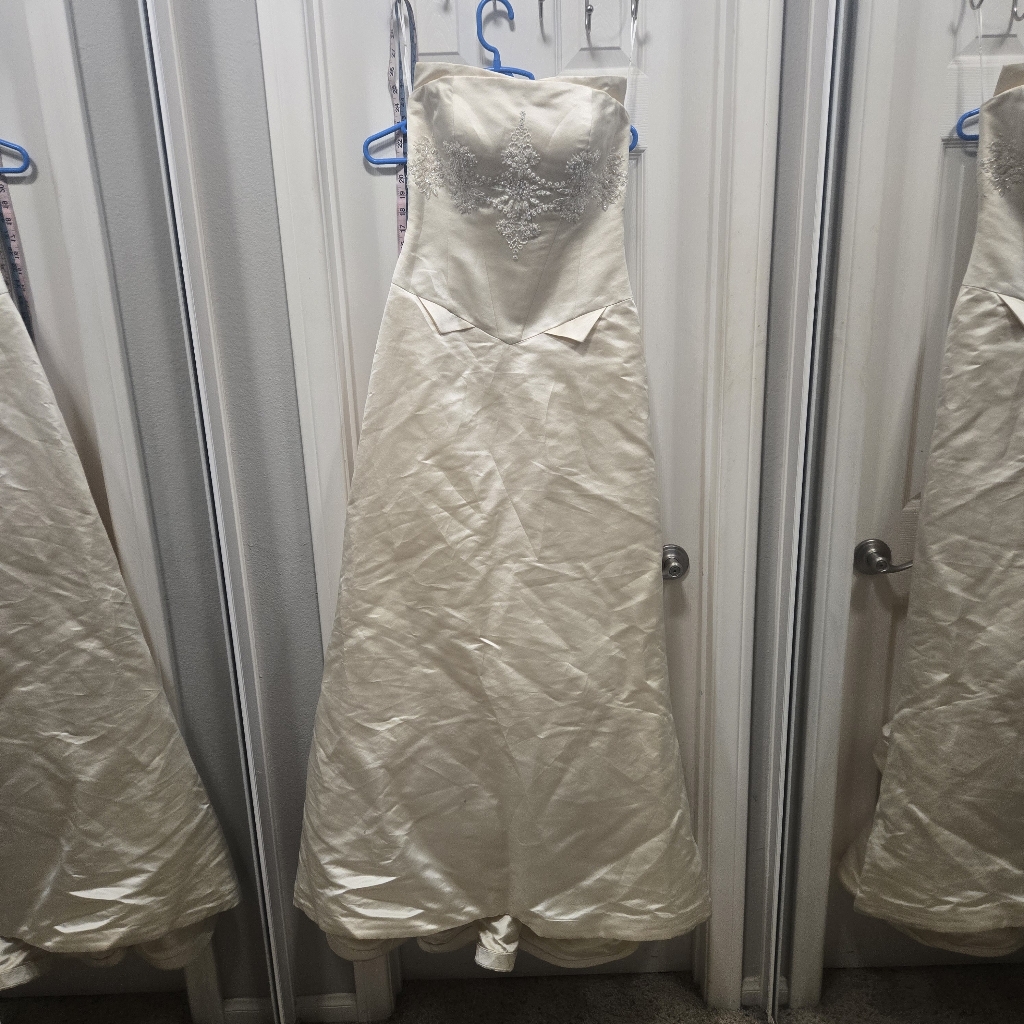 Melissa Sweet Elegant Silk Strapless Cream Gown With Embellished Bodice Size 8